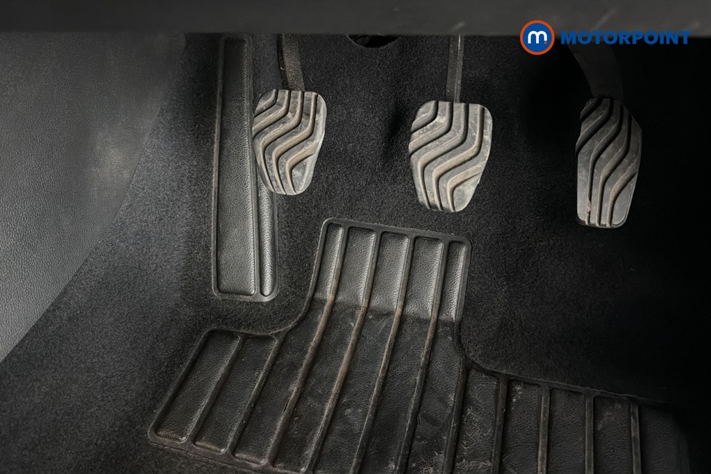 Renault Clio Evolution Manual Petrol Hatchback - Stock Number (1669865) - 24th supplementary image