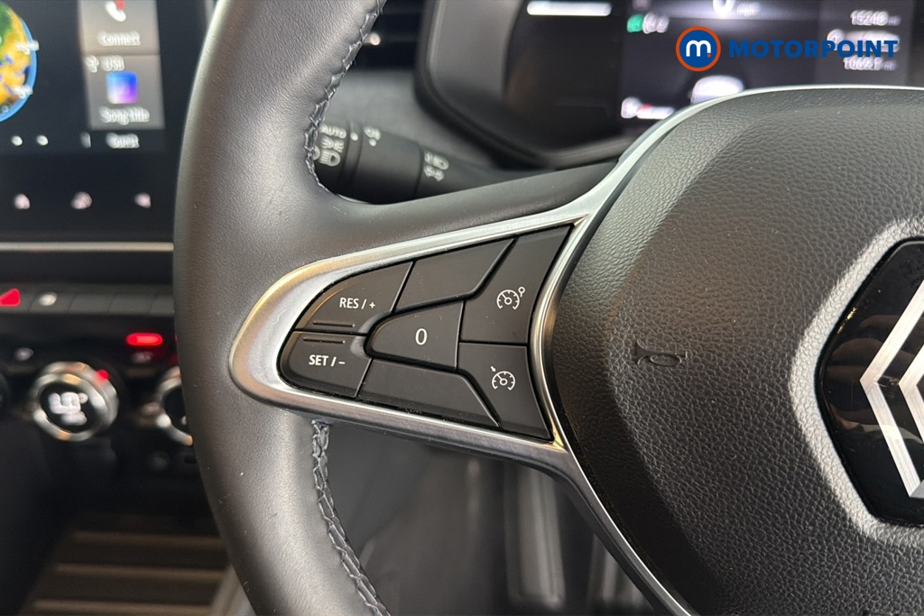 Renault Clio Evolution Manual Petrol Hatchback - Stock Number (1669876) - 4th supplementary image