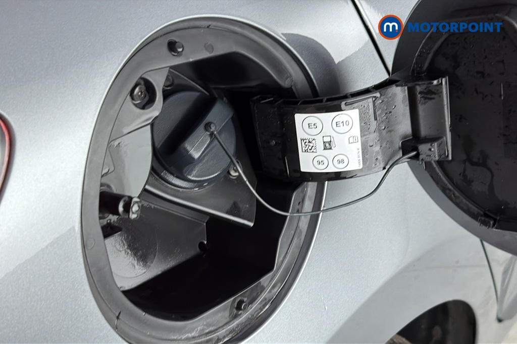 Renault Clio Evolution Manual Petrol Hatchback - Stock Number (1669876) - 41st supplementary image