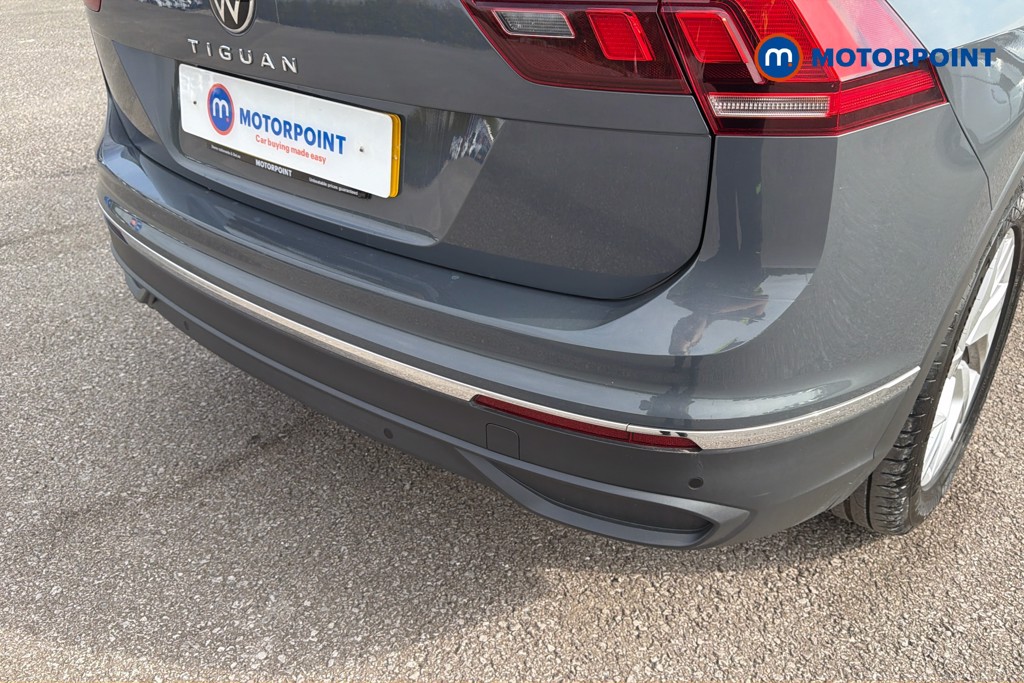 Volkswagen Tiguan Life Automatic Petrol SUV - Stock Number (1670112) - 40th supplementary image