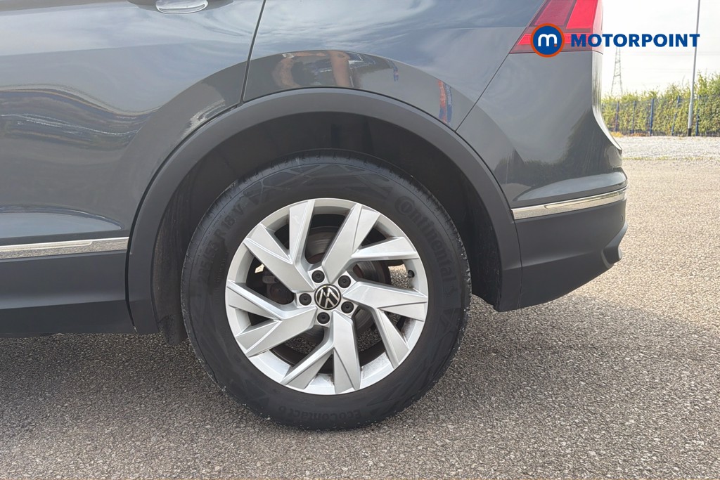 Volkswagen Tiguan Life Automatic Petrol SUV - Stock Number (1670112) - 48th supplementary image