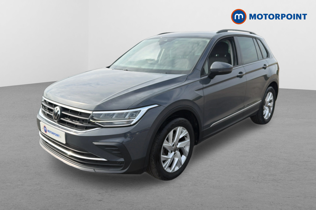 Volkswagen Tiguan Life Automatic Petrol SUV - Stock Number (1670112) - Passenger side front corner