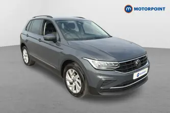 Volkswagen Tiguan Life Automatic Petrol SUV - Stock Number (1670112) - Drivers side front corner