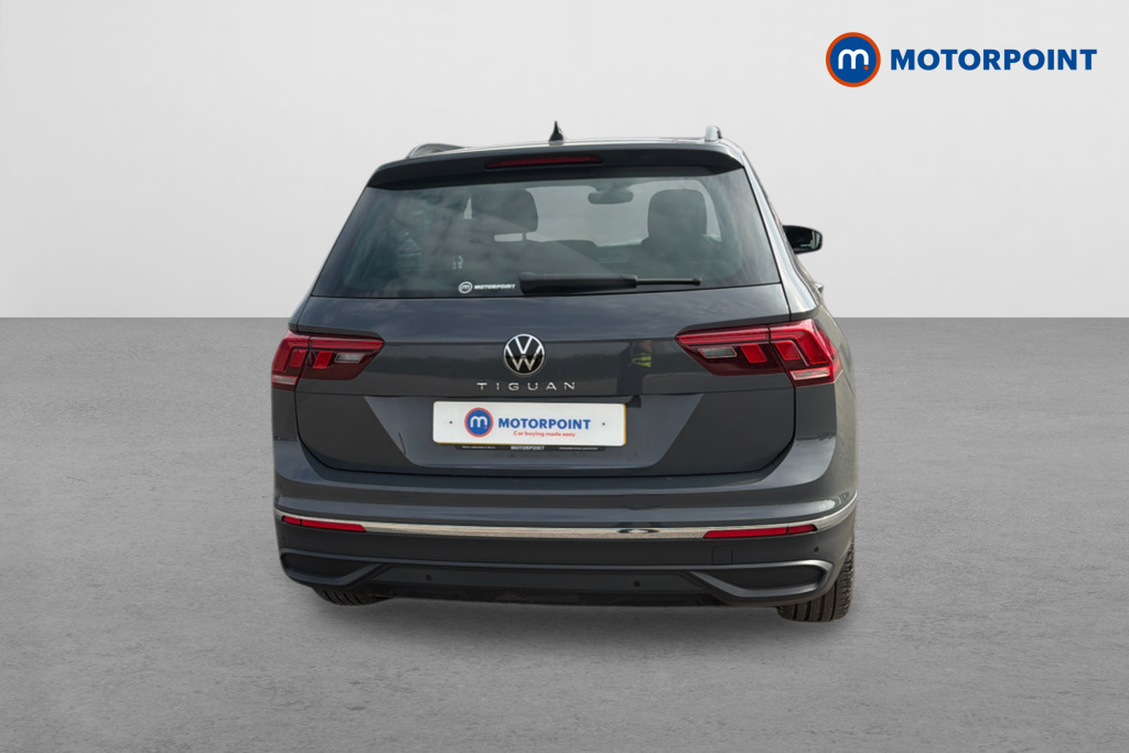 Volkswagen Tiguan Life Automatic Petrol SUV - Stock Number (1670112) - Rear bumper