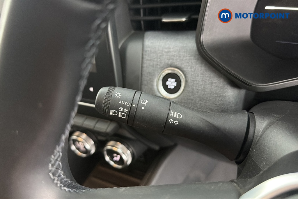 Renault Clio Evolution Manual Petrol Hatchback - Stock Number (1670178) - 5th supplementary image