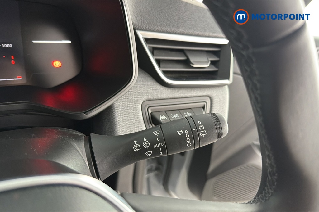Renault Clio Evolution Manual Petrol Hatchback - Stock Number (1670178) - 6th supplementary image