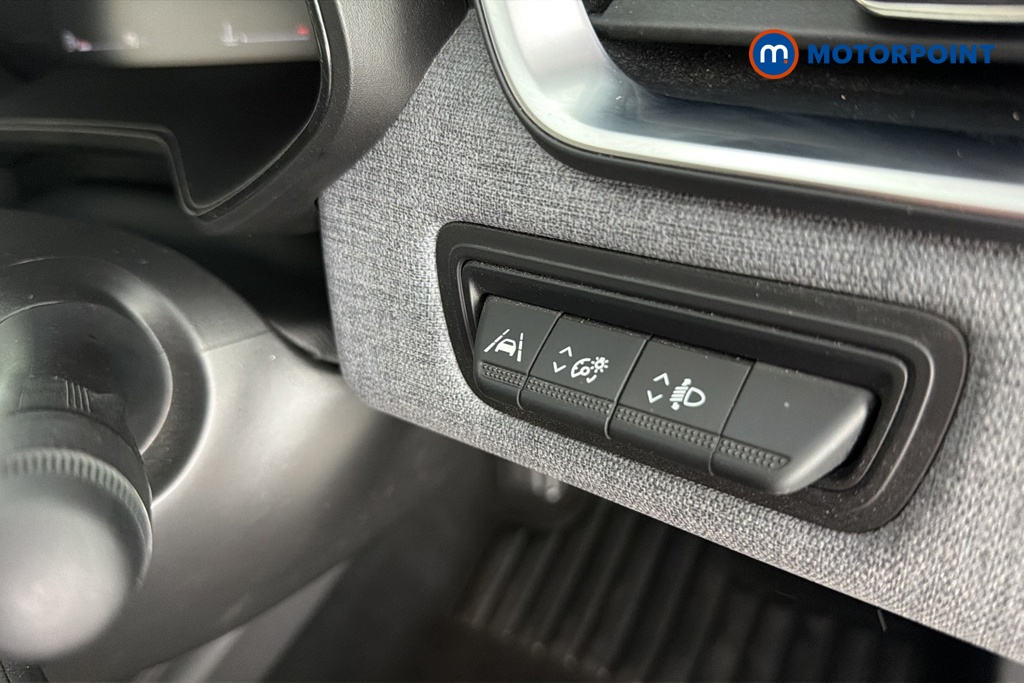 Renault Clio Evolution Manual Petrol Hatchback - Stock Number (1670178) - 11th supplementary image