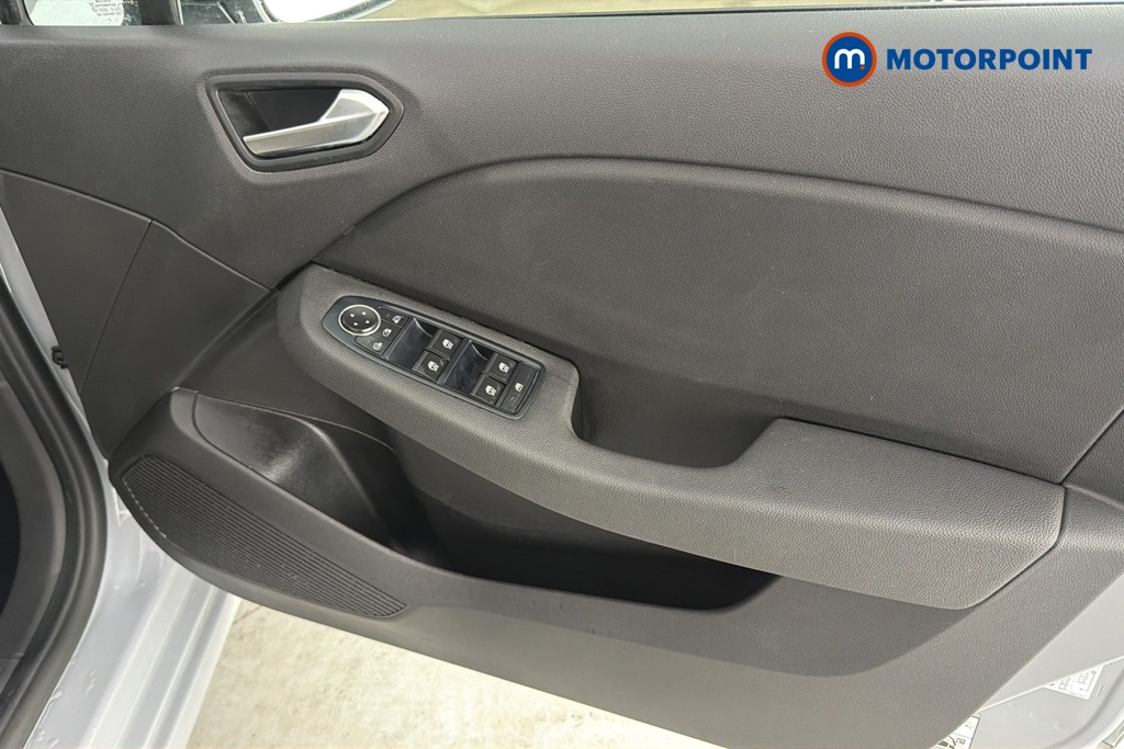 Renault Clio Evolution Manual Petrol Hatchback - Stock Number (1670178) - 18th supplementary image