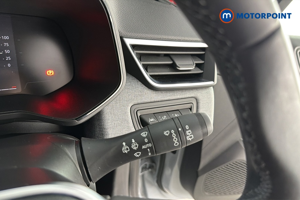 Renault Clio Evolution Manual Petrol Hatchback - Stock Number (1670179) - 6th supplementary image