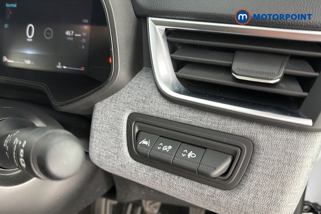 Renault Clio Evolution Manual Petrol Hatchback - Stock Number (1670179) - 11th supplementary image