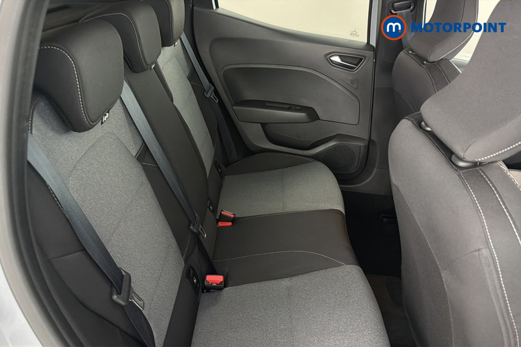 Renault Clio Evolution Manual Petrol Hatchback - Stock Number (1670179) - 25th supplementary image