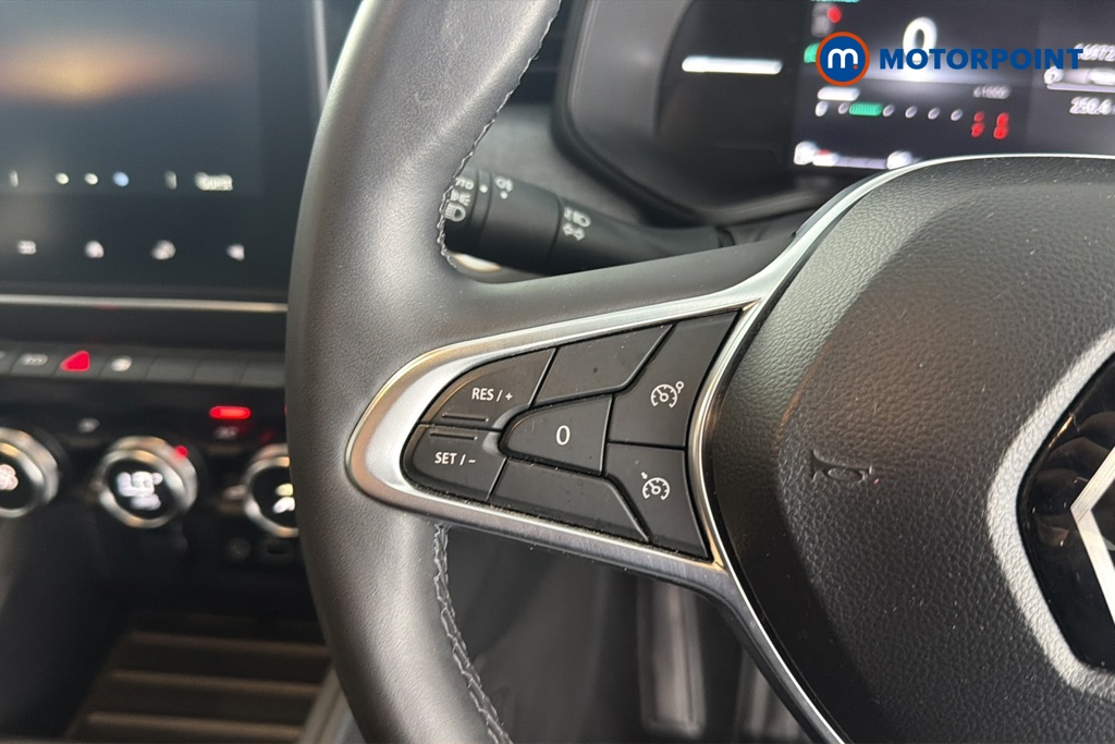 Renault Clio Evolution Manual Petrol Hatchback - Stock Number (1670185) - 4th supplementary image