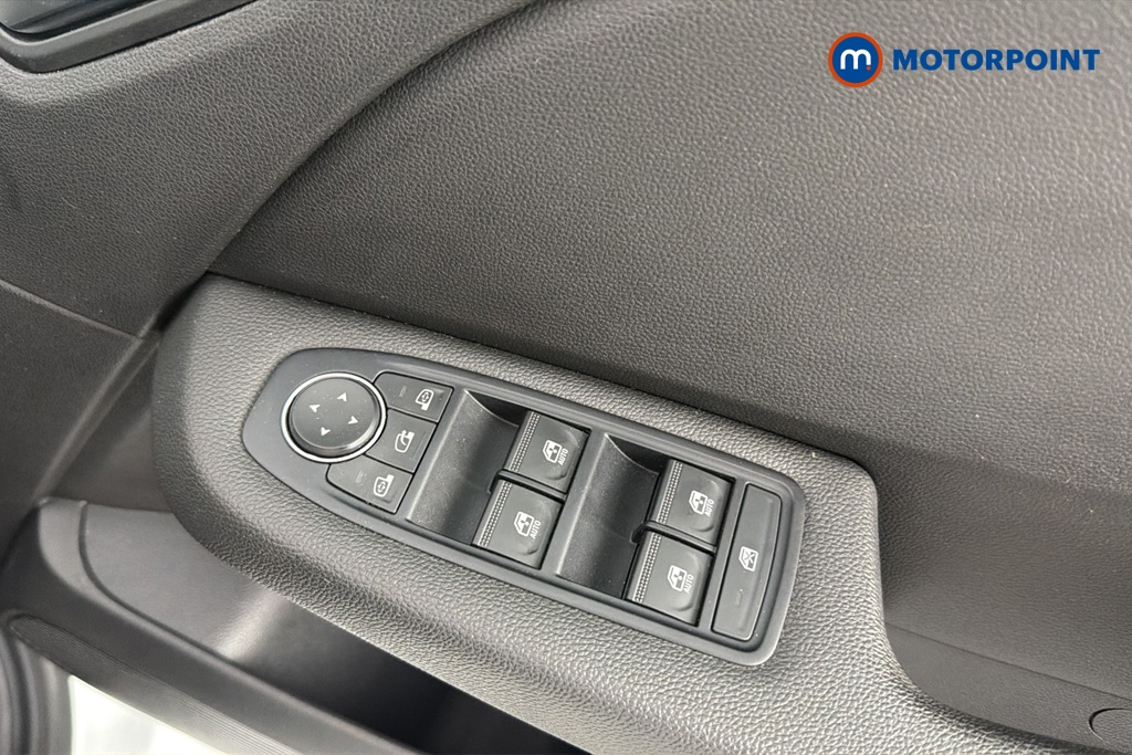 Renault Clio Evolution Manual Petrol Hatchback - Stock Number (1670185) - 19th supplementary image
