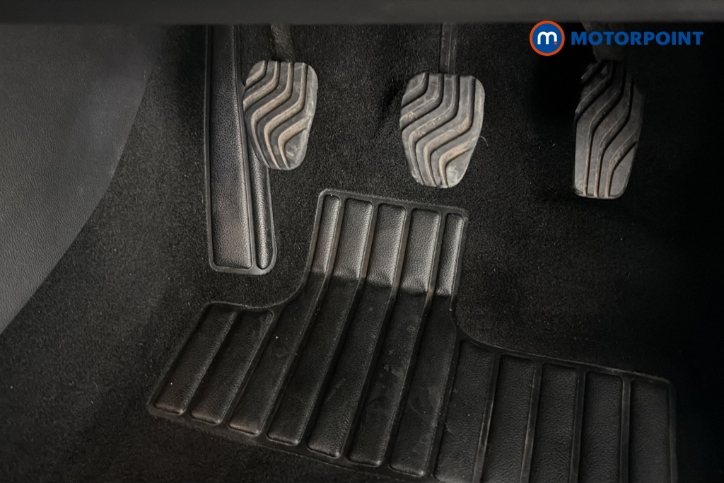 Renault Clio Evolution Manual Petrol Hatchback - Stock Number (1670185) - 24th supplementary image