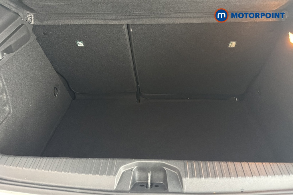 Renault Clio Evolution Manual Petrol Hatchback - Stock Number (1670185) - 30th supplementary image