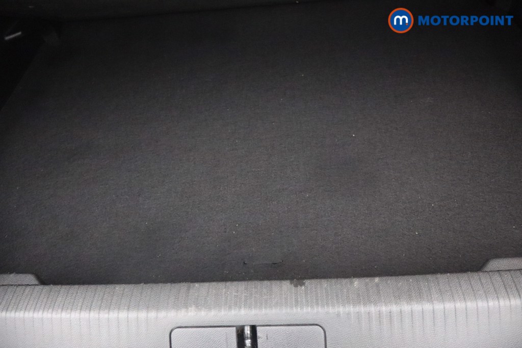 Peugeot 2008 Allure Manual Petrol SUV - Stock Number (1670408) - 6th supplementary image