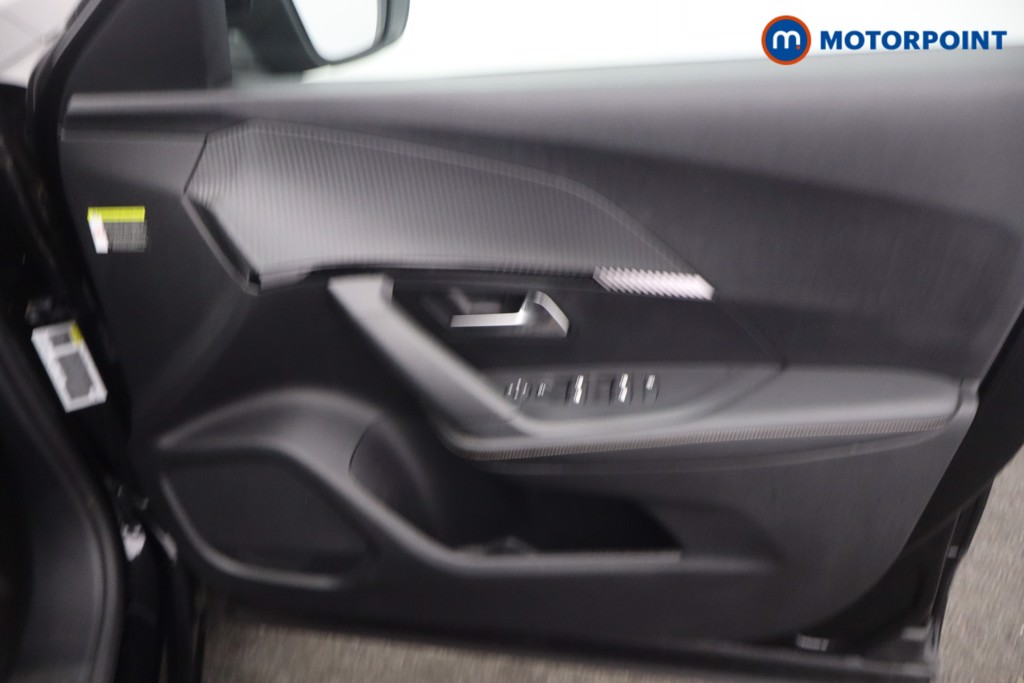 Peugeot 2008 Allure Manual Petrol SUV - Stock Number (1670408) - 9th supplementary image