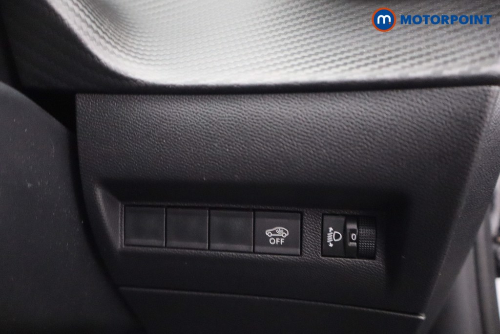 Peugeot 2008 Allure Manual Petrol SUV - Stock Number (1670408) - 12th supplementary image