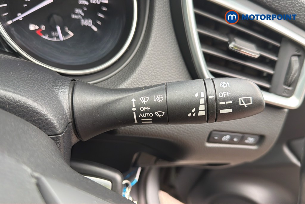 Nissan Qashqai Acenta Premium Automatic Petrol SUV - Stock Number (1670493) - 10th supplementary image