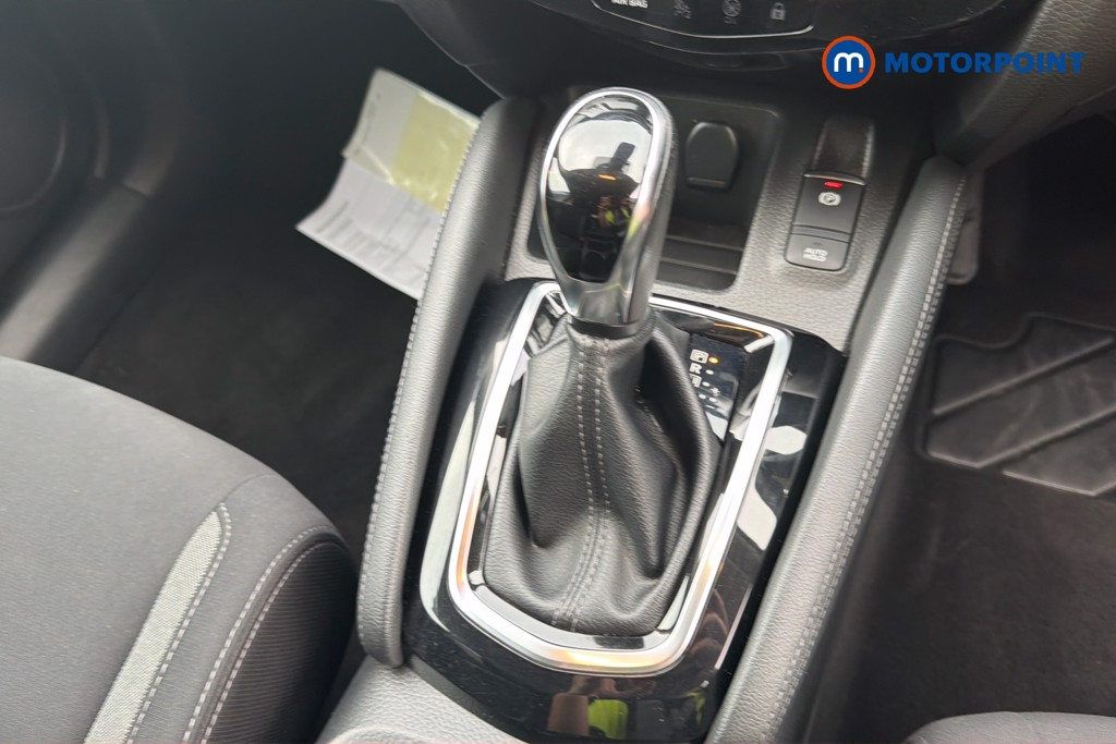 Nissan Qashqai Acenta Premium Automatic Petrol SUV - Stock Number (1670493) - 14th supplementary image