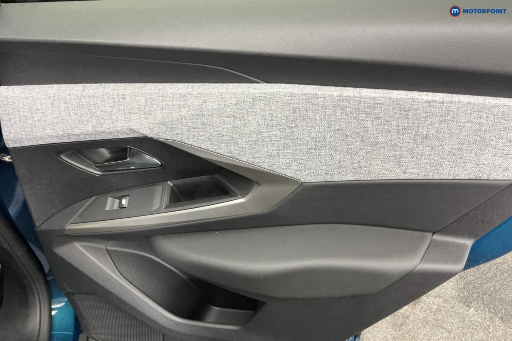Peugeot 3008 Allure Automatic Petrol SUV - Stock Number (1670736) - 25th supplementary image