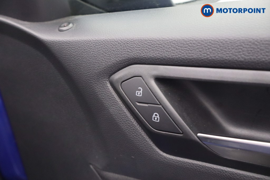 Volkswagen T-Roc Life Manual Petrol SUV - Stock Number (1670803) - 9th supplementary image
