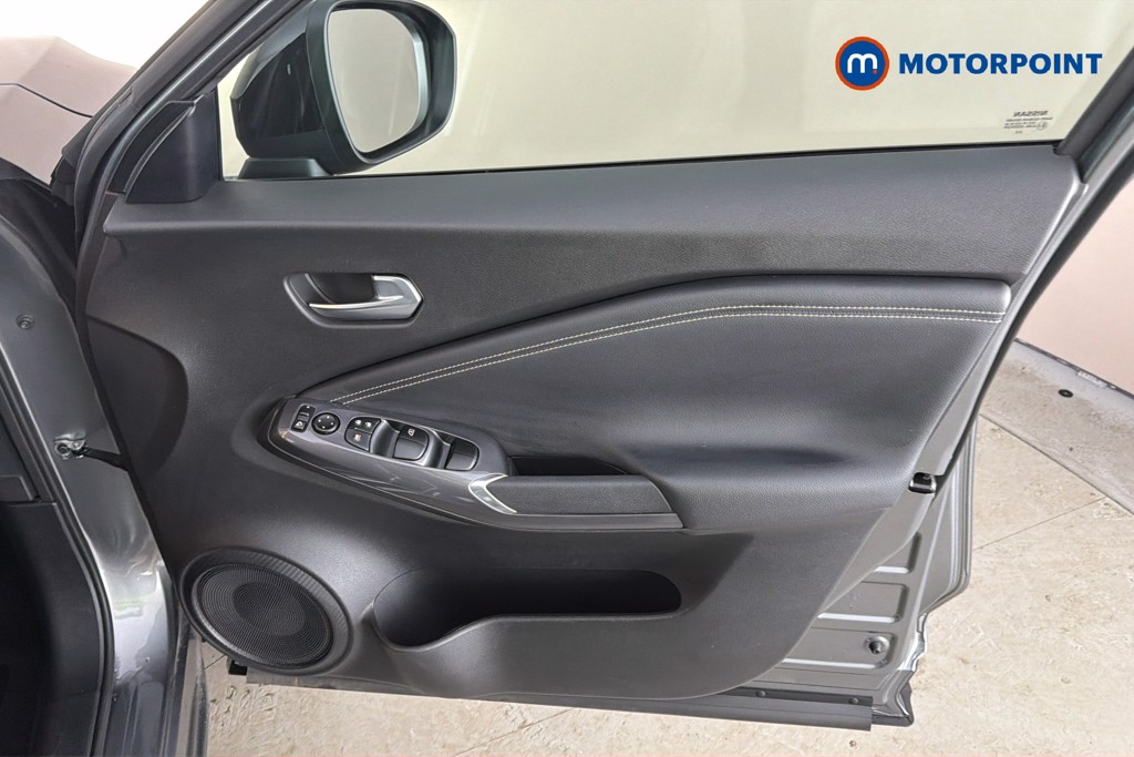 Nissan Juke N-Connecta Automatic Petrol SUV - Stock Number (1670958) - 19th supplementary image