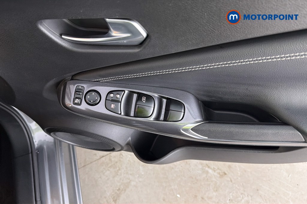 Nissan Juke N-Connecta Automatic Petrol SUV - Stock Number (1670958) - 20th supplementary image