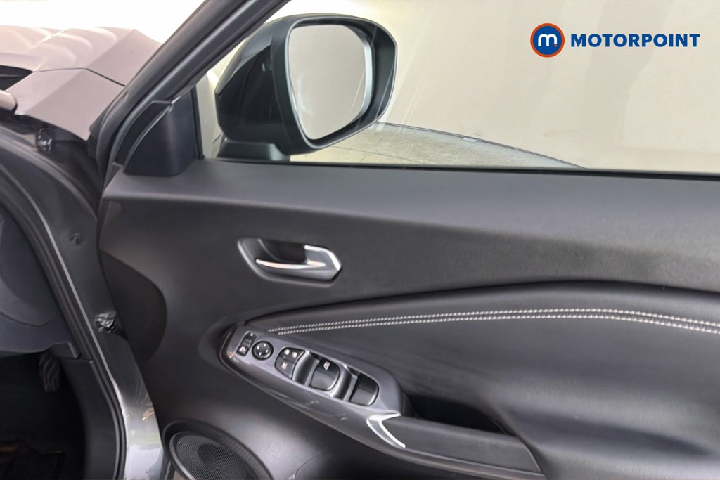 Nissan Juke N-Connecta Automatic Petrol SUV - Stock Number (1670958) - 42nd supplementary image