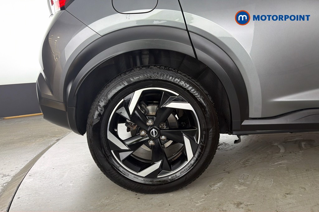 Nissan Juke N-Connecta Automatic Petrol SUV - Stock Number (1670958) - 49th supplementary image