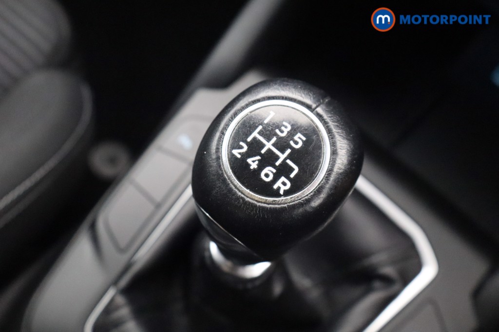 Ford Focus Titanium Manual Petrol Hatchback - Stock Number (1670974) - 12th supplementary image