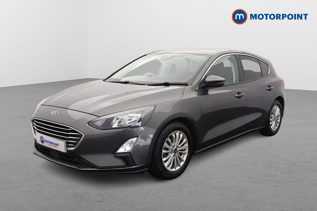 Ford Focus Titanium Manual Petrol Hatchback - Stock Number (1670974) - Passenger side front corner