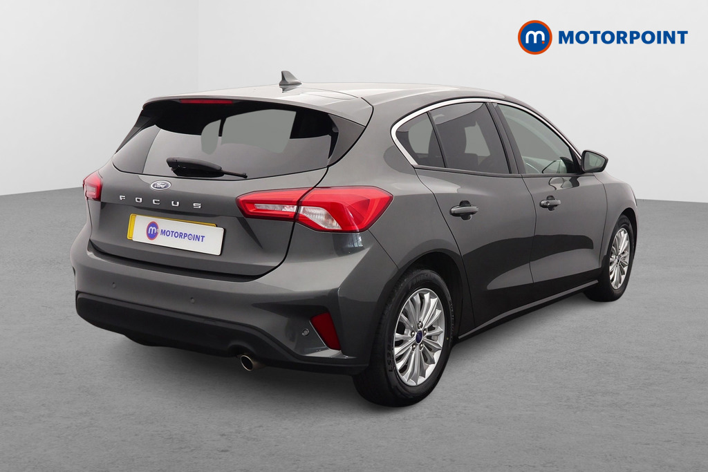 Ford Focus Titanium Manual Petrol Hatchback - Stock Number (1670974) - Drivers side rear corner