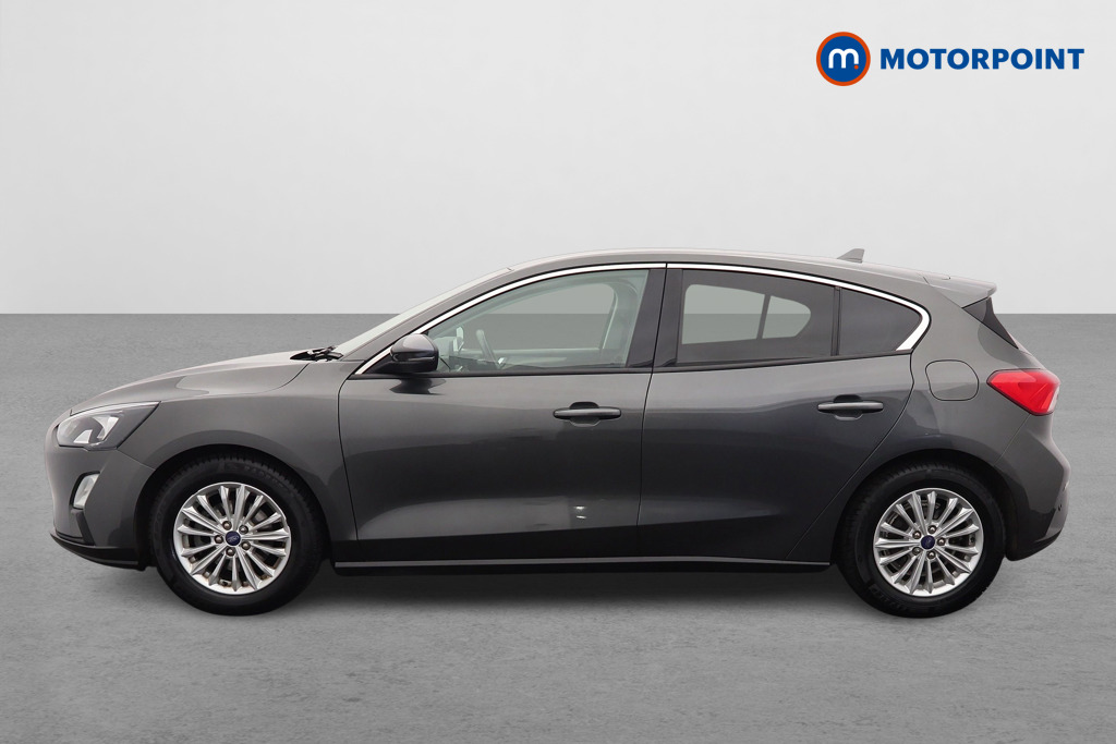 Ford Focus Titanium Manual Petrol Hatchback - Stock Number (1670974) - Passenger side