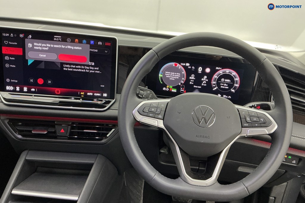 Volkswagen Tiguan Match Automatic Petrol Plug-In Hybrid SUV - Stock Number (1671461) - 1st supplementary image