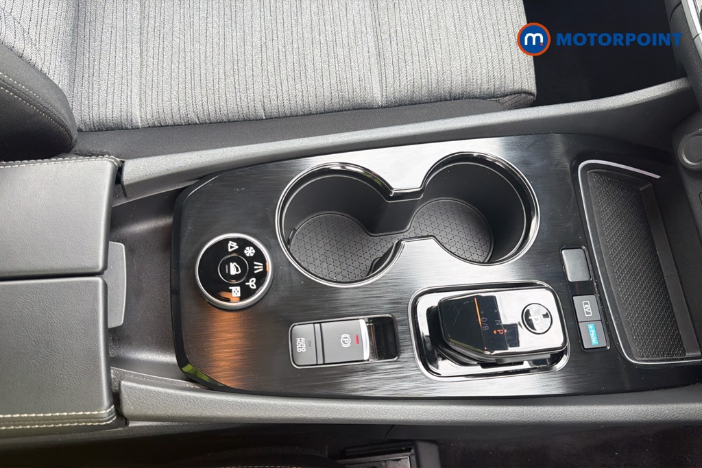 Nissan X-Trail N-Connecta Automatic Petrol-Electric Hybrid SUV - Stock Number (1671575) - 9th supplementary image