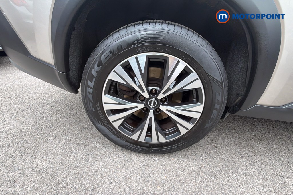 Nissan X-Trail N-Connecta Automatic Petrol-Electric Hybrid SUV - Stock Number (1671575) - 19th supplementary image