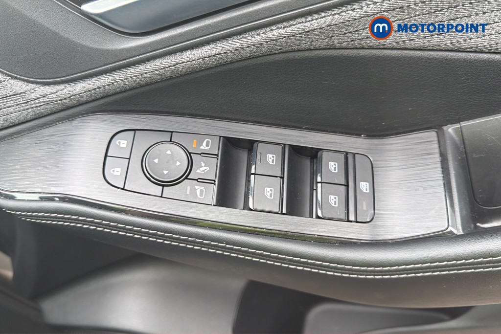 Nissan X-Trail N-Connecta Automatic Petrol-Electric Hybrid SUV - Stock Number (1671575) - 25th supplementary image