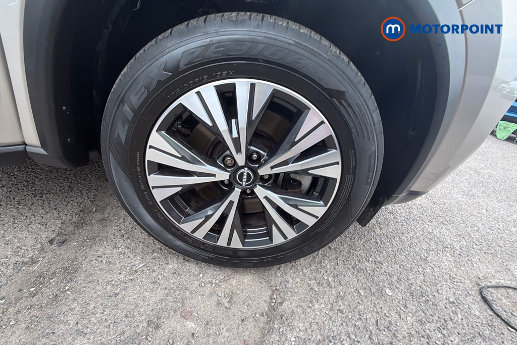 Nissan X-Trail N-Connecta Automatic Petrol-Electric Hybrid SUV - Stock Number (1671575) - 42nd supplementary image