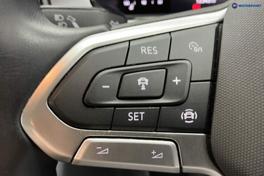 Volkswagen T-Roc Life Manual Petrol SUV - Stock Number (1671801) - 19th supplementary image