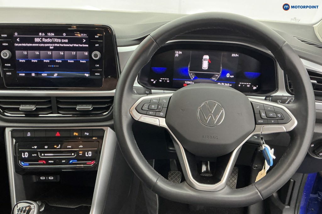 Volkswagen T-Roc Life Manual Petrol SUV - Stock Number (1671801) - 1st supplementary image