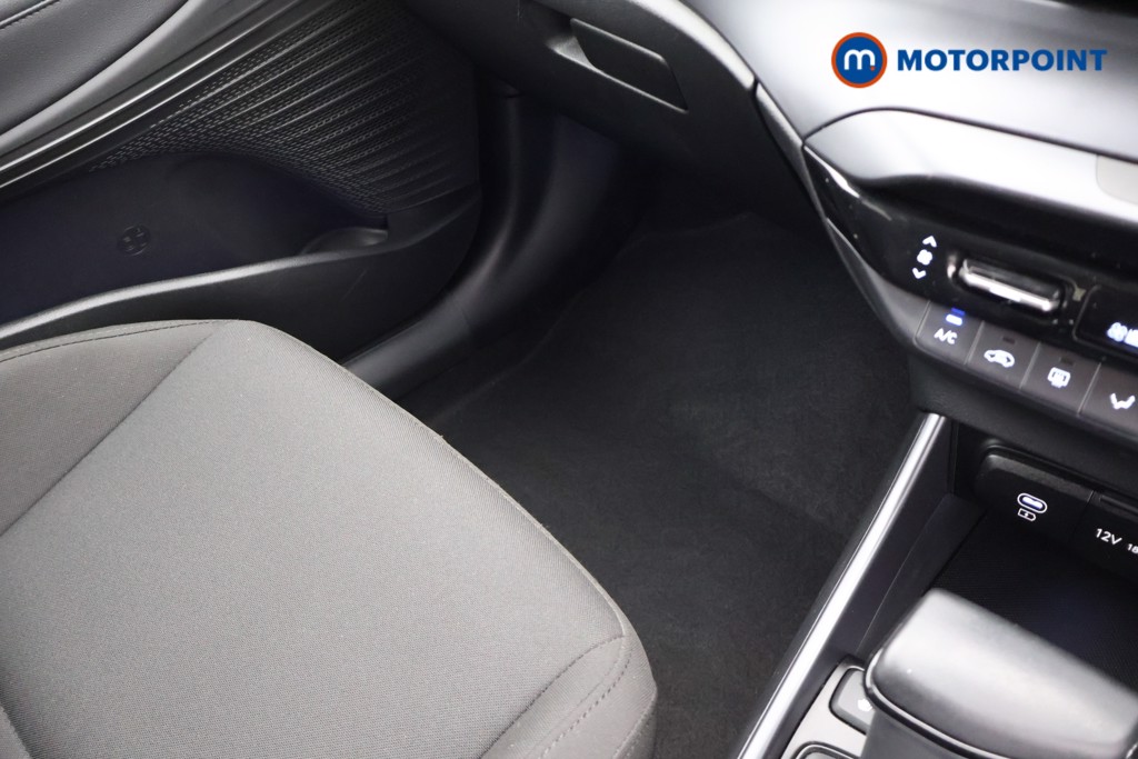 Hyundai I20 Premium Automatic Petrol Hatchback - Stock Number (1672062) - 17th supplementary image