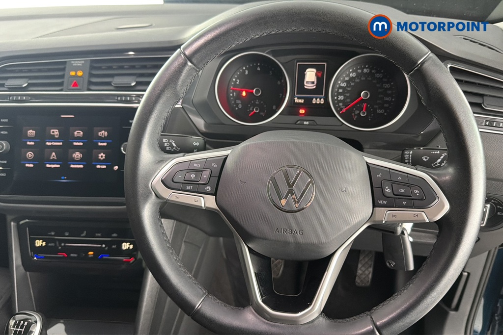 Volkswagen Tiguan Life Manual Petrol SUV - Stock Number (1672065) - 2nd supplementary image