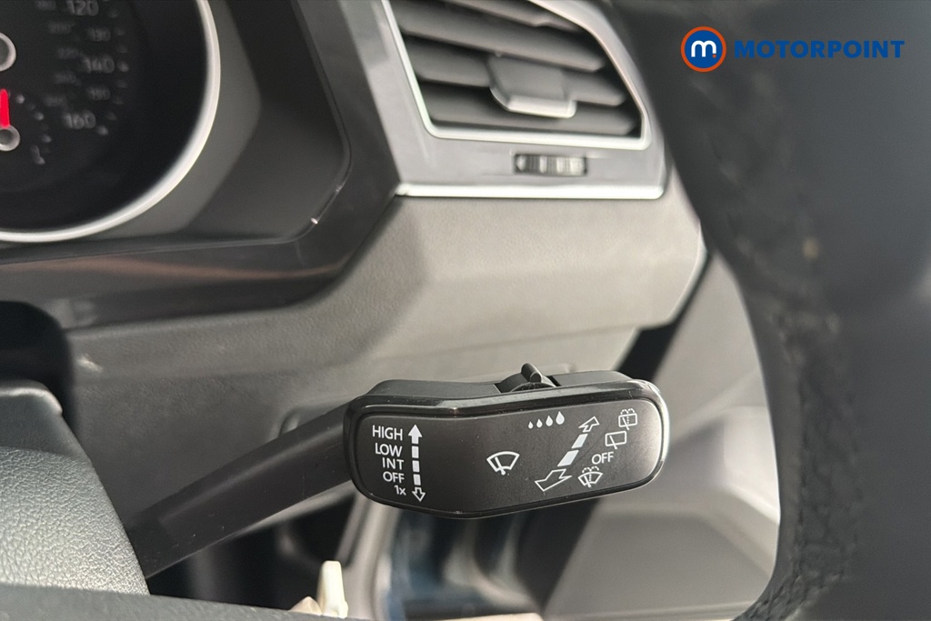 Volkswagen Tiguan Life Manual Petrol SUV - Stock Number (1672065) - 6th supplementary image