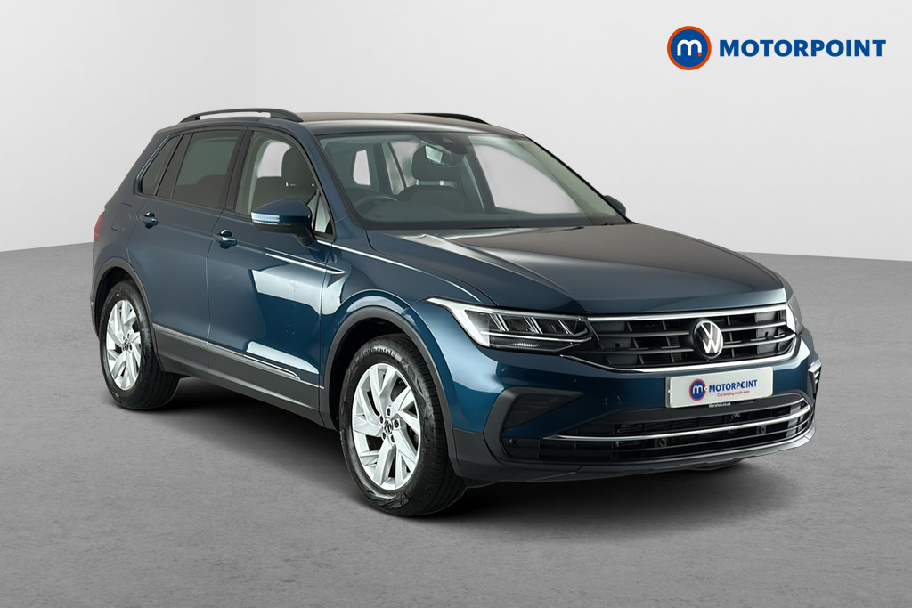 Volkswagen Tiguan Life Manual Petrol SUV - Stock Number (1672065) - Drivers side front corner