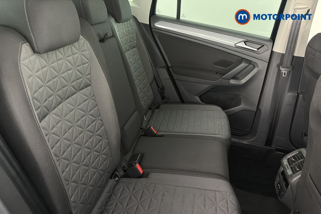 Volkswagen Tiguan Life Manual Petrol SUV - Stock Number (1672065) - 25th supplementary image