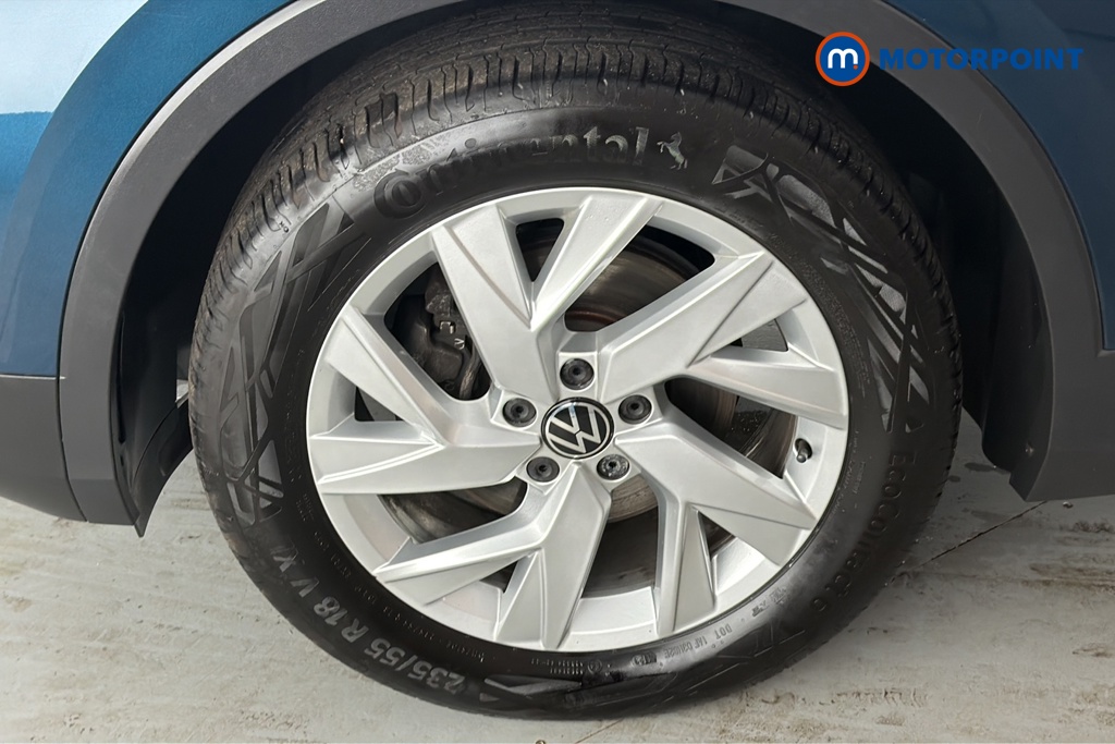 Volkswagen Tiguan Life Manual Petrol SUV - Stock Number (1672065) - 44th supplementary image