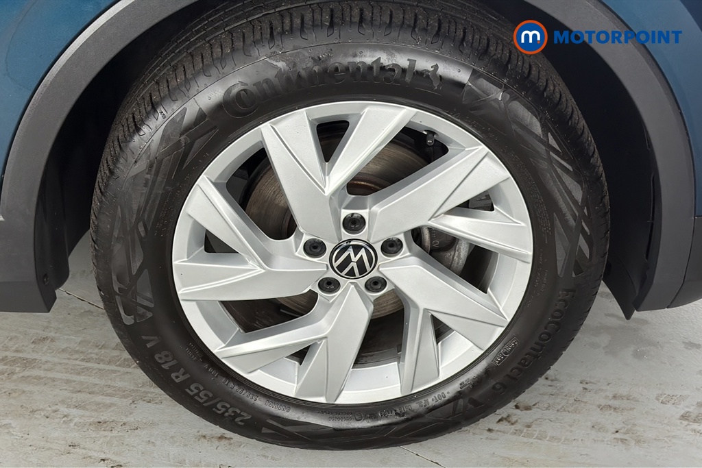 Volkswagen Tiguan Life Manual Petrol SUV - Stock Number (1672065) - 47th supplementary image