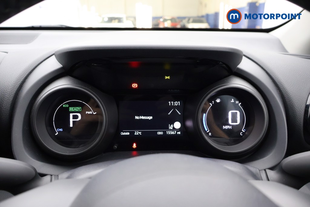 Toyota Yaris Design Automatic Petrol-Electric Hybrid Hatchback - Stock Number (1672084) - 4th supplementary image