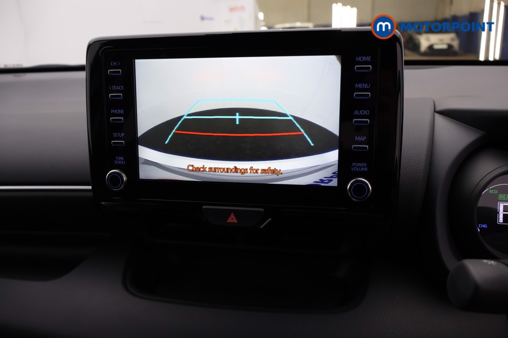 Toyota Yaris Design Automatic Petrol-Electric Hybrid Hatchback - Stock Number (1672084) - 9th supplementary image